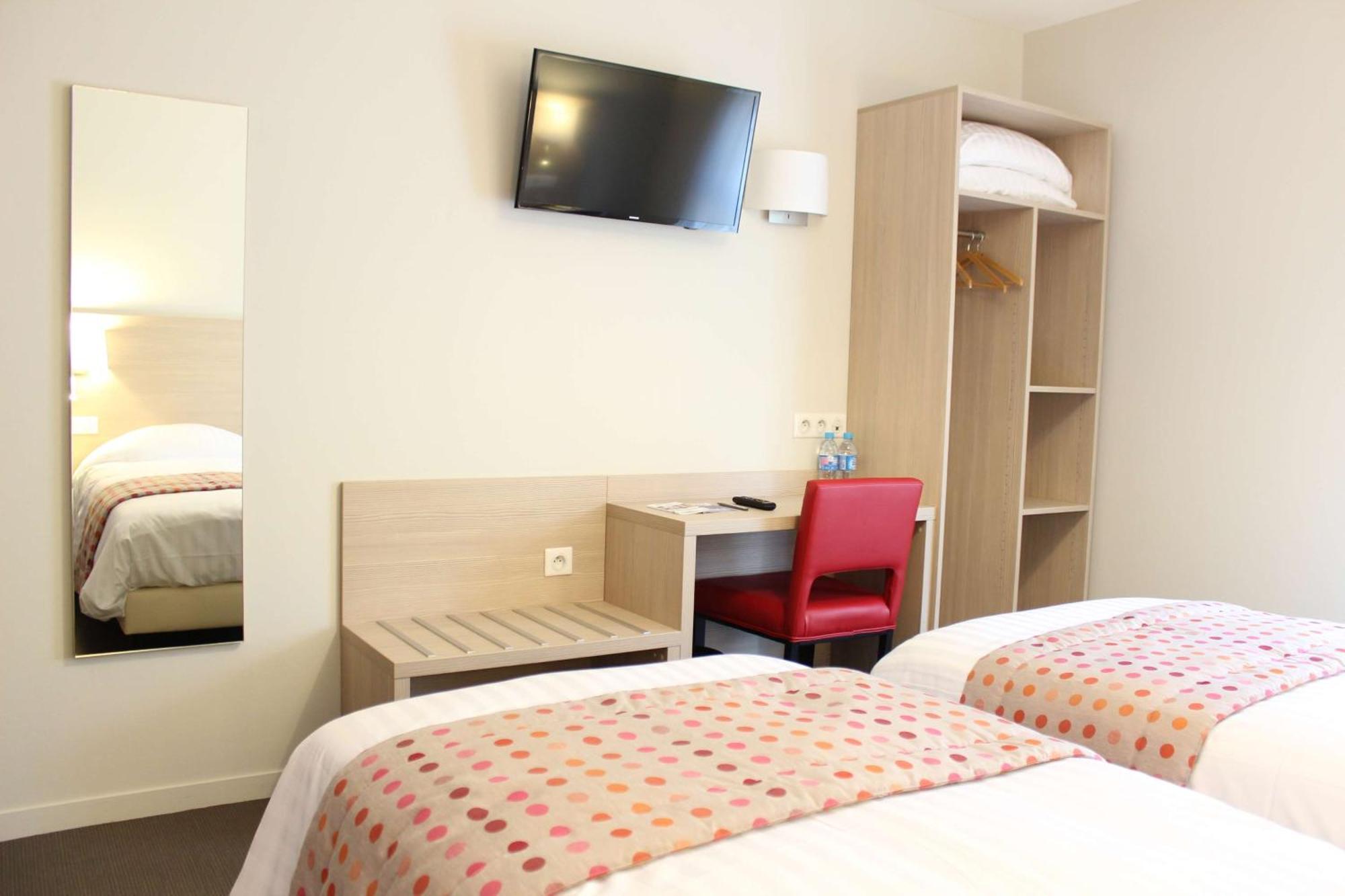 Brit Hotel Brive La Gaillarde - Restaurant La Limousine Malemort Kültér fotó