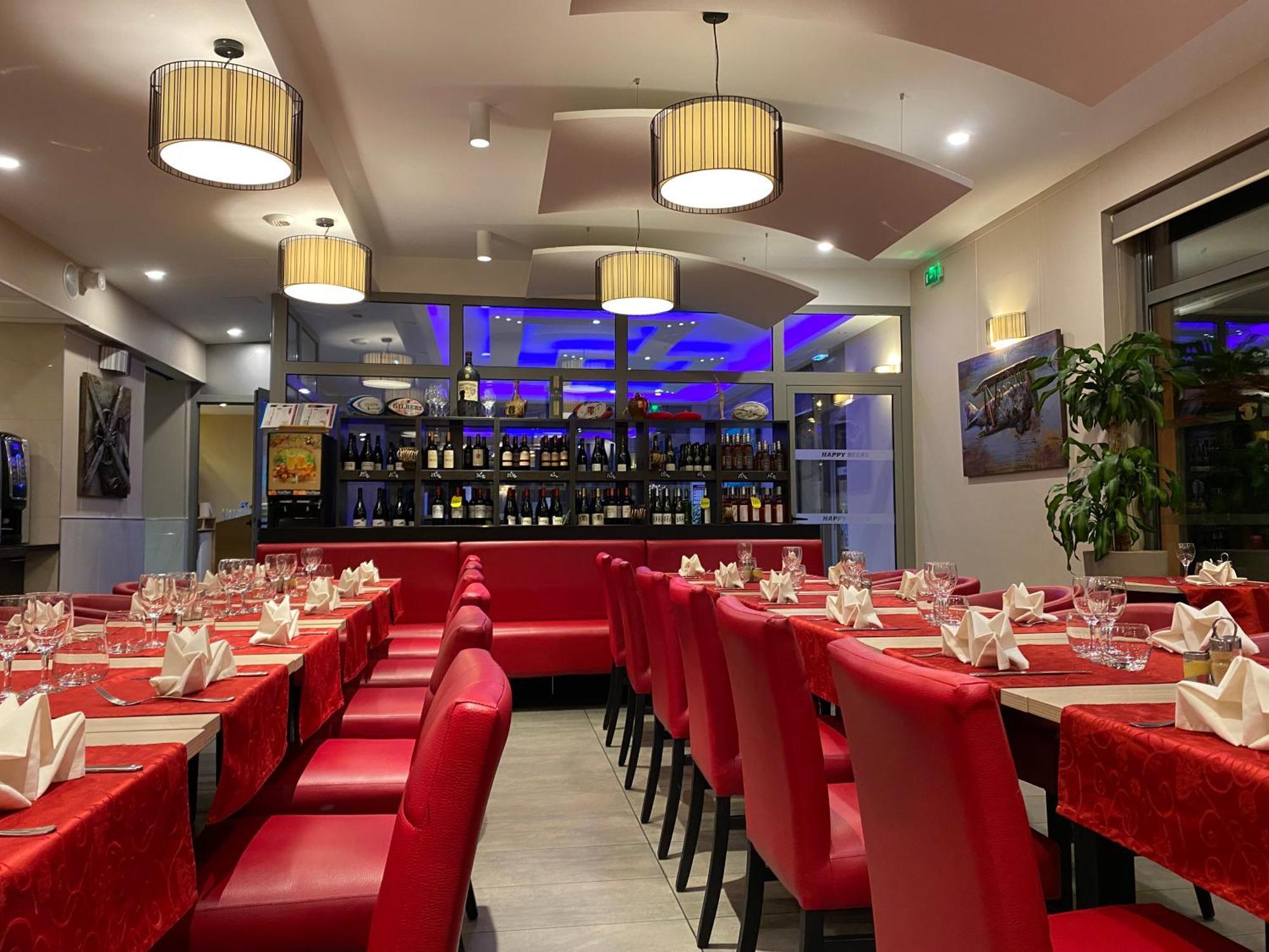 Brit Hotel Brive La Gaillarde - Restaurant La Limousine Malemort Kültér fotó