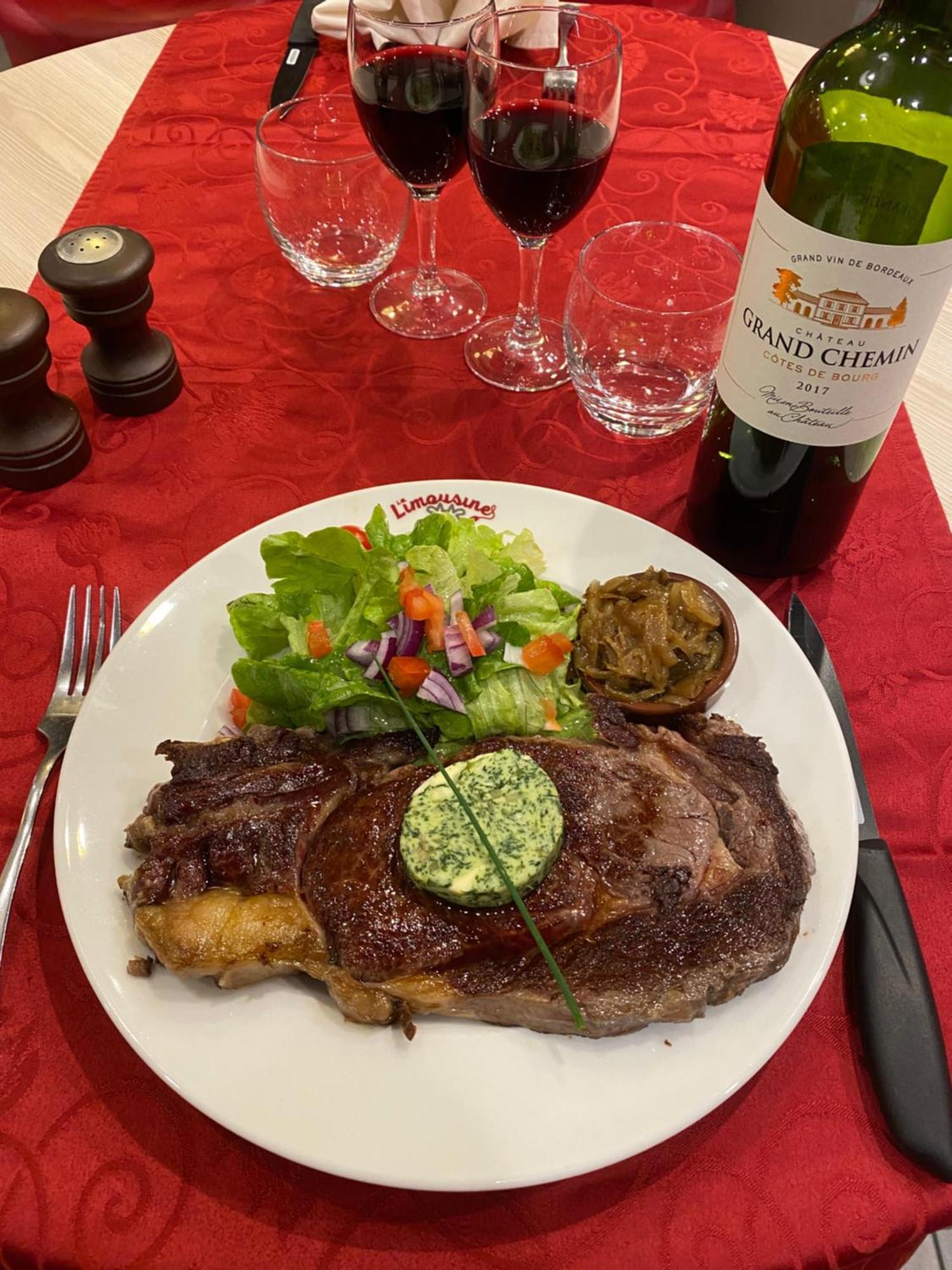 Brit Hotel Brive La Gaillarde - Restaurant La Limousine Malemort Kültér fotó